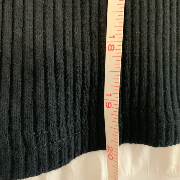 Fashion Collection Ribbed Tank - Picture 6 of 7